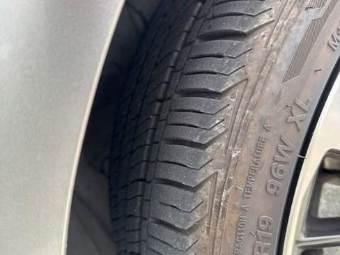 Used 2020 Toyota Camry XSE image 28