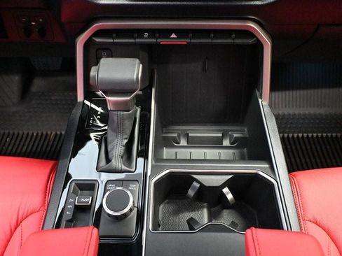 Used 2025 Toyota Tundra SR5 AWD/4WD image 18