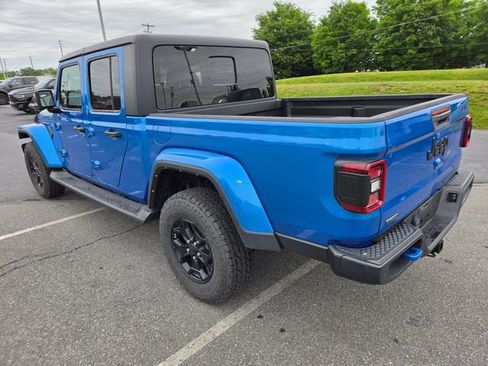 Used 2021 Jeep Gladiator Sport AWD/4WD image 14