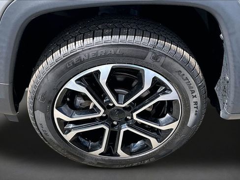 Used 2022 Jeep Compass Limited AWD/4WD image 32