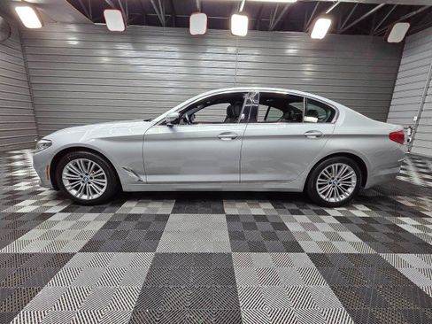 Used 2019 BMW 530i xDrive w/ Convenience Package AWD/4WD image 8