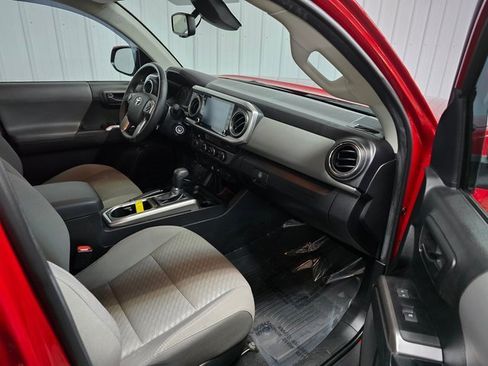 Used 2022 Toyota Tacoma SR5 image 30