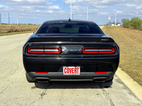 Used 2015 Dodge Challenger SRT Hellcat image 8