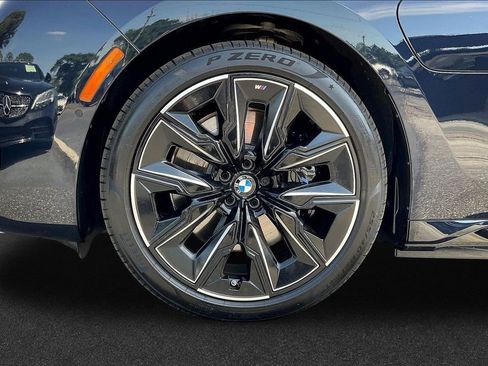 Used 2025 BMW 750e xDrive AWD/4WD image 25