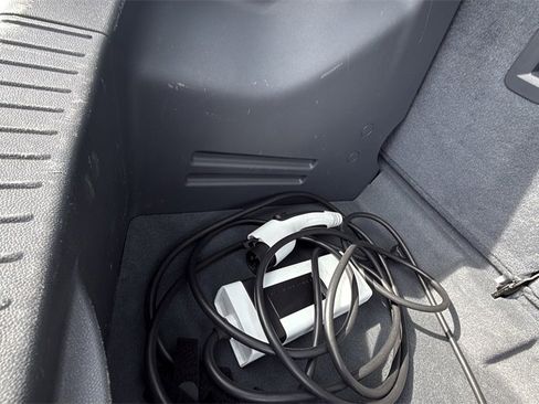 Used 2020 Chevrolet Bolt LT image 30