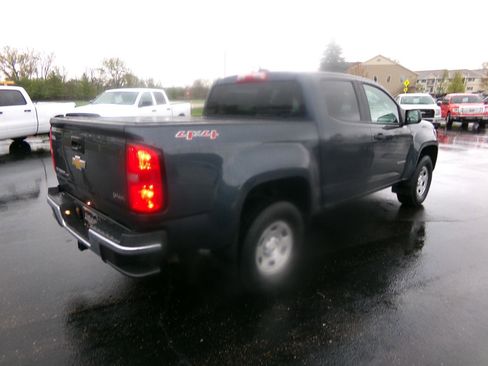 Used 2019 Chevrolet Colorado W/T w/ WT Convenience Package AWD/4WD image 3