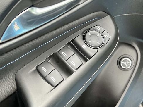 Used 2025 Buick Envista Sport Touring w/ Convenience I Package image 18