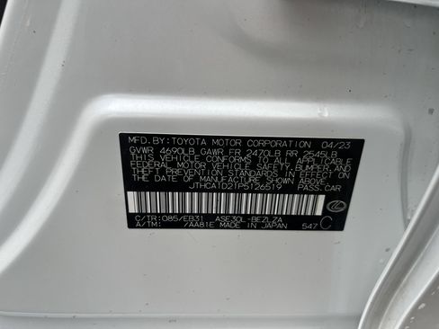 Used 2023 Lexus IS 300 w/ Comfort Package RWD image 9