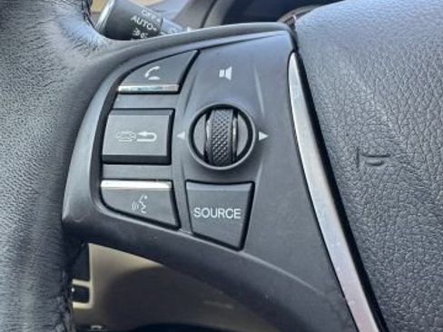 Used 2018 Acura TLX w/ Technology Package FWD image 10
