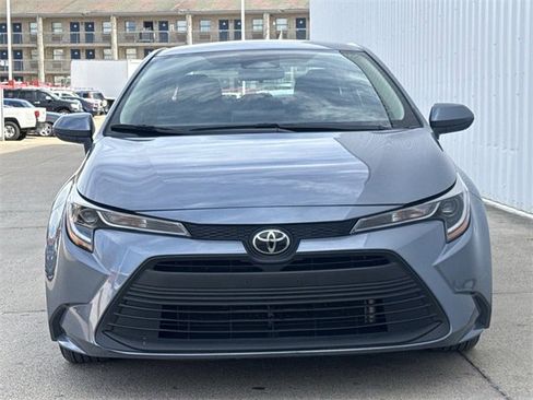 Used 2024 Toyota Corolla LE image 8