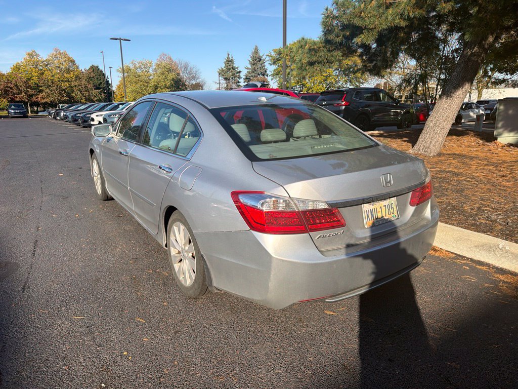 Used 2015 Honda Accord EX-L image 9