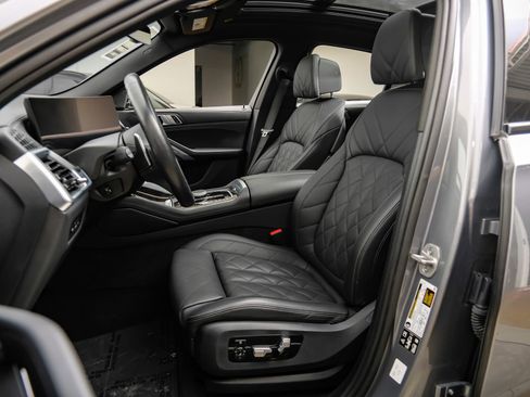 Used 2025 BMW X6 xDrive40i AWD/4WD image 44