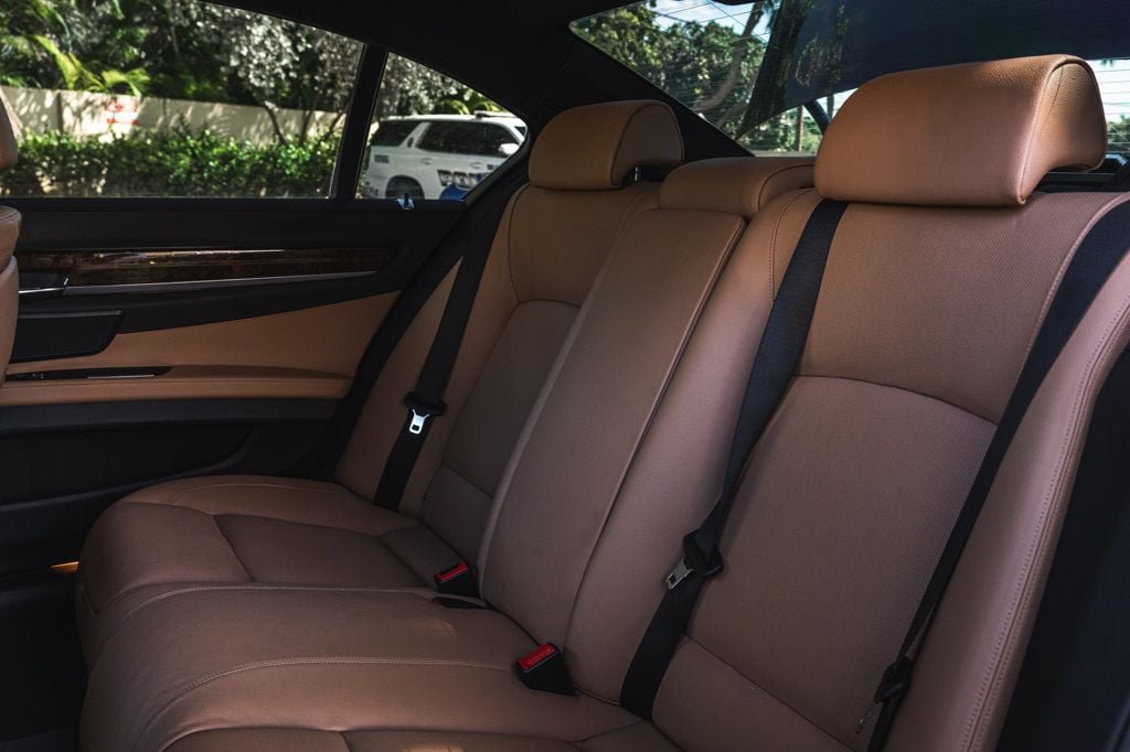 Used 2014 BMW 740i RWD image 23