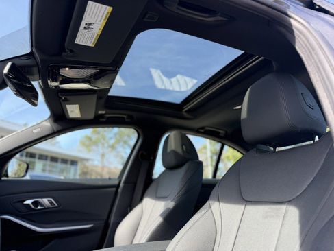 Used 2020 BMW 330i Sedan w/ M Sport Package image 14