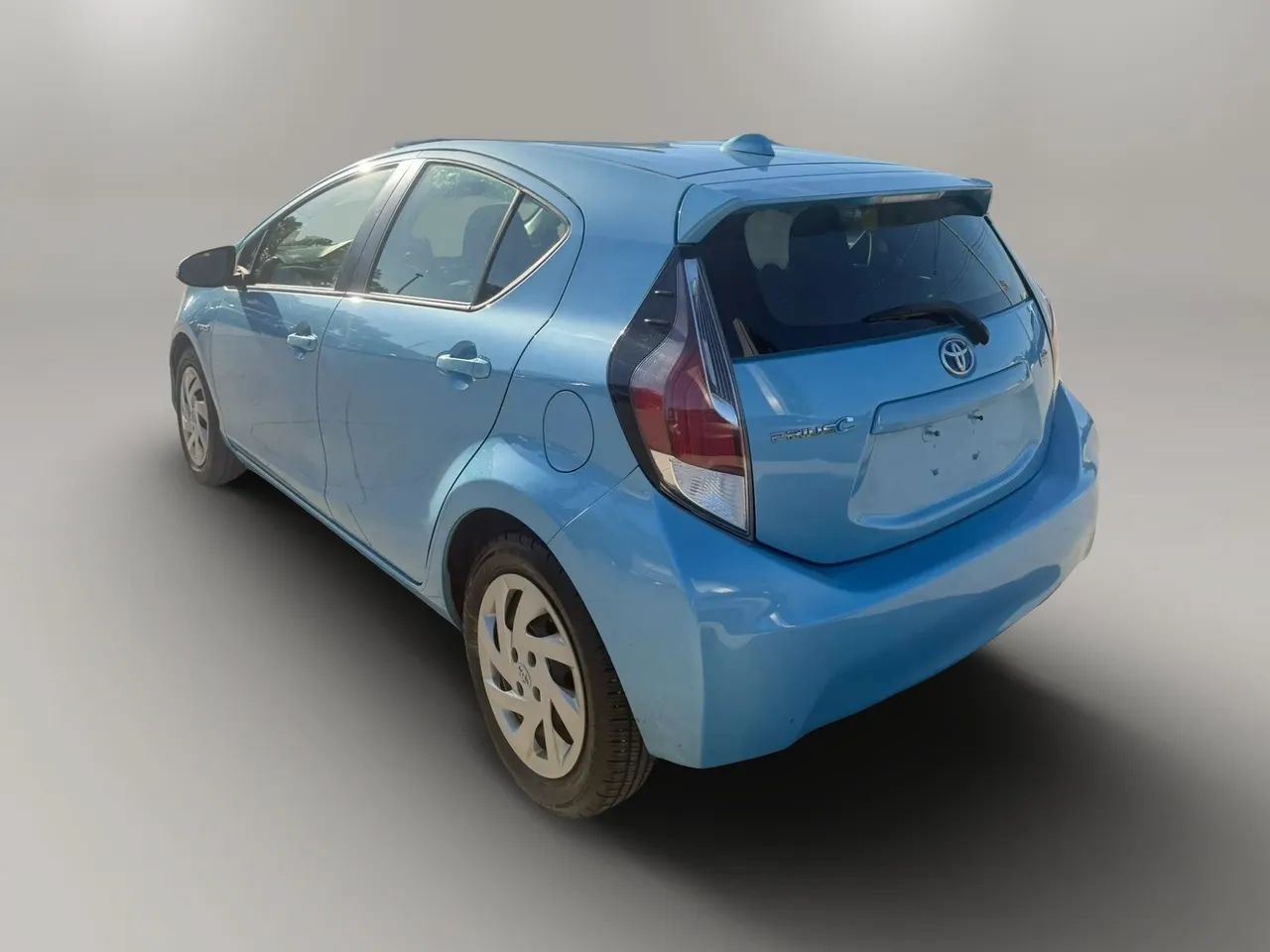 Used 2015 Toyota Prius C Three FWD image 4