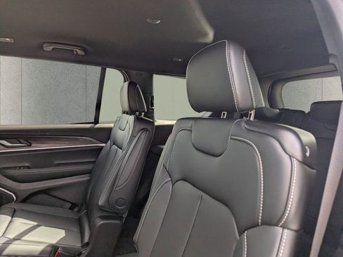 New 2026 Jeep Grand Cherokee L Limited RWD image 8