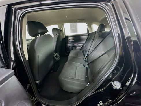Used 2025 Honda HR-V LX image 25