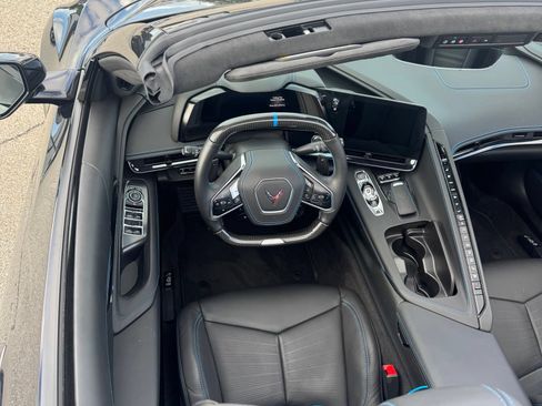 Used 2025 Chevrolet Corvette Z06 w/ Stealth Interior Trim Package RWD image 10