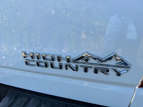 Used 2024 Chevrolet Silverado 3500 High Country image 16