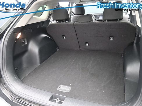 Used 2025 Kia Sportage LX FWD image 12