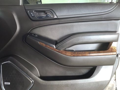Used 2017 Chevrolet Tahoe LT AWD/4WD image 28