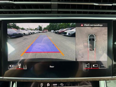 Used 2024 Audi Q8 Premium Plus w/ Premium Plus Package image 21