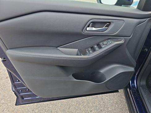 New 2026 Nissan Rogue SV image 17