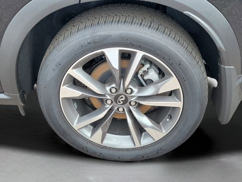 Certified 2025 INFINITI QX60 Luxe FWD image 30
