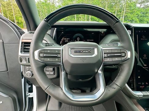 New 2026 GMC Yukon XL Denali w/ Denali Reserve Package AWD/4WD image 18