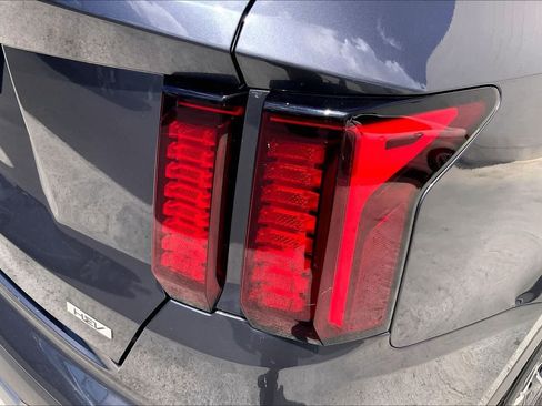 Used 2023 Kia Sorento EX w/ Panoramic Sunroof Package FWD image 32