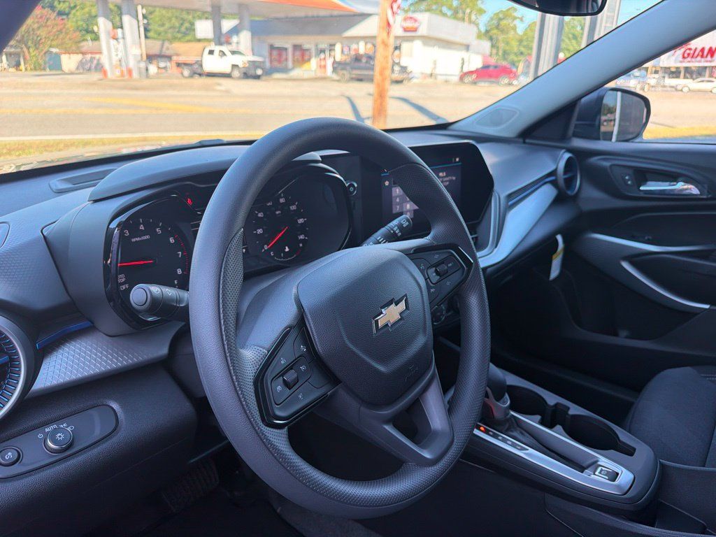New 2026 Chevrolet Trax LS FWD image 14