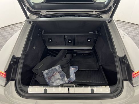 Certified 2023 Porsche Panamera Platinum Edition RWD image 21