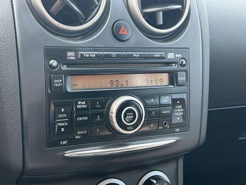 Used 2011 Nissan Rogue S AWD/4WD image 15