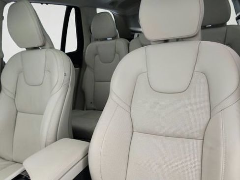Used 2024 Volvo XC90 B6 Ultimate w/ Lounge Package AWD/4WD image 9