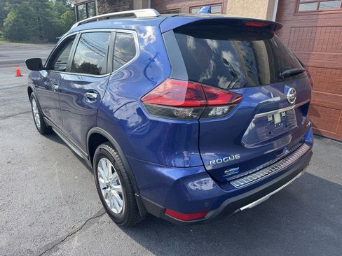 Used 2019 Nissan Rogue SV AWD/4WD image 6