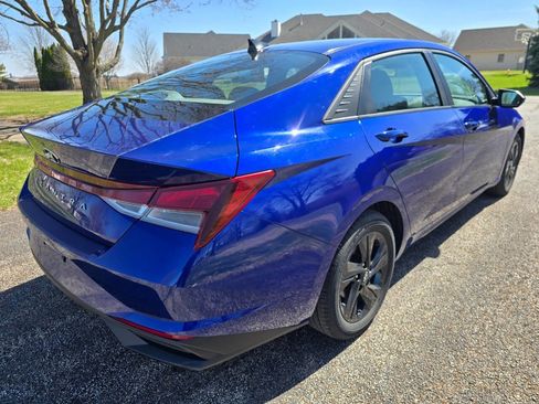 Used 2022 Hyundai Elantra SEL FWD image 8