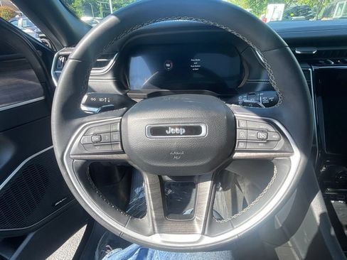 Used 2024 Jeep Grand Cherokee Limited 4xe AWD/4WD image 12