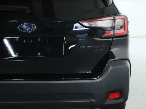 Certified 2024 Subaru Outback Onyx Edition XT AWD/4WD image 43
