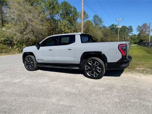 New 2025 GMC Sierra EV Denali image 6