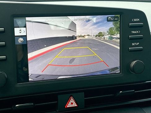 Used 2025 Hyundai Elantra Sport FWD image 13