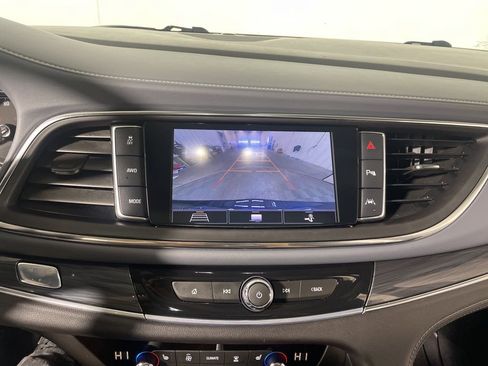 Used 2021 Buick Enclave Premium w/ Sun and Sites Package AWD/4WD image 16
