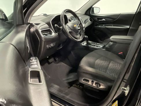 Used 2018 Chevrolet Equinox LT image 19