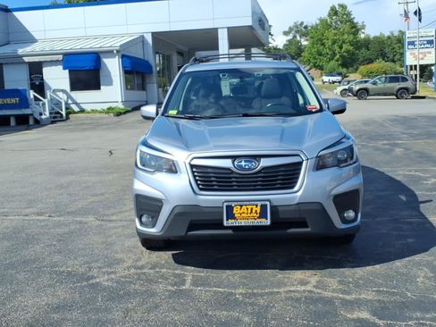 Used 2021 Subaru Forester Premium AWD/4WD image 2