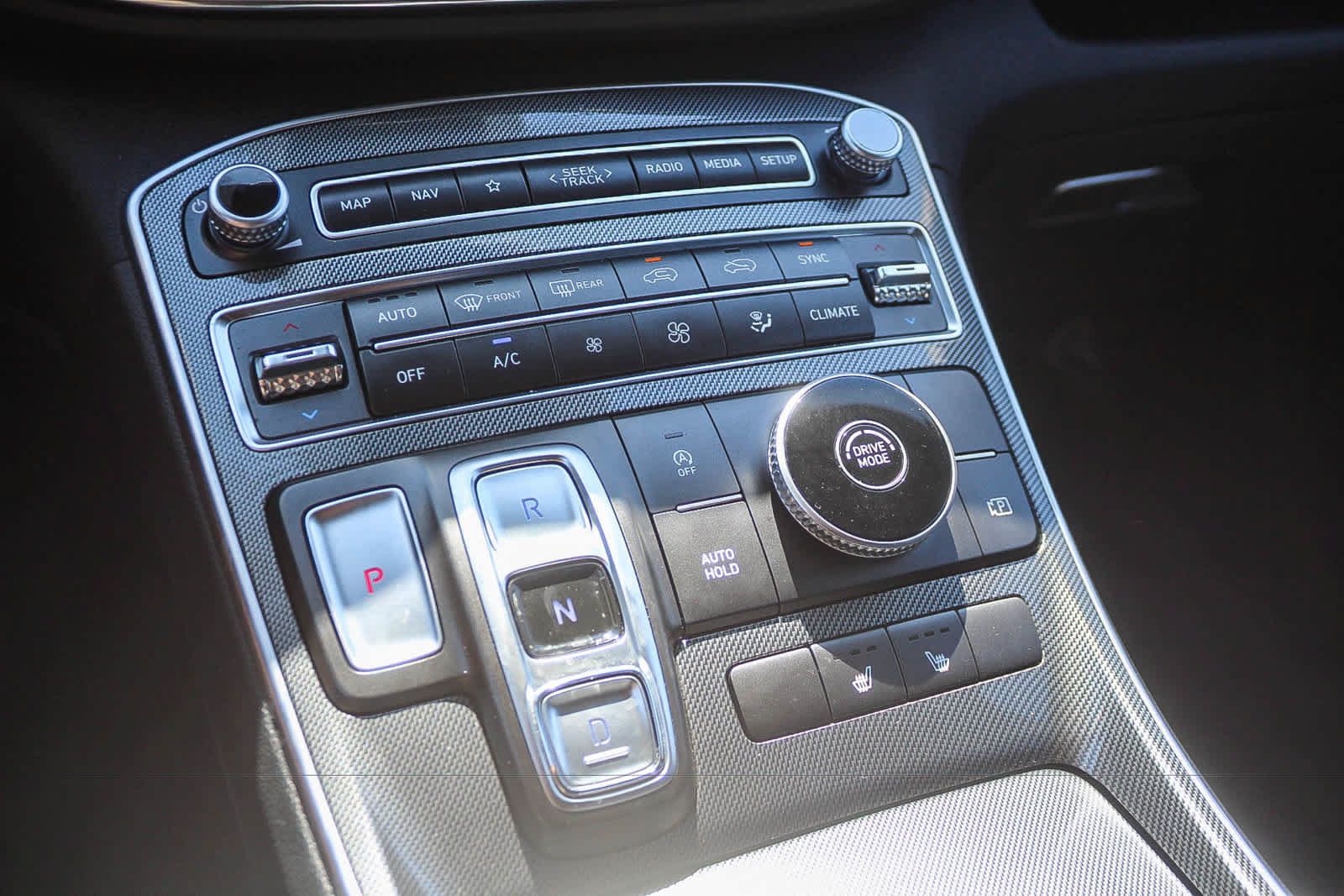 Certified 2023 Hyundai Santa Fe SEL FWD image 33