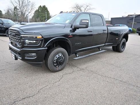 New 2026 RAM 3500 Limited image 2