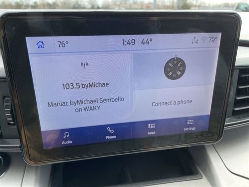 Used 2023 Ford Explorer XLT image 33