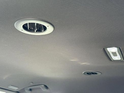 Certified 2025 Buick Enclave Preferred image 21