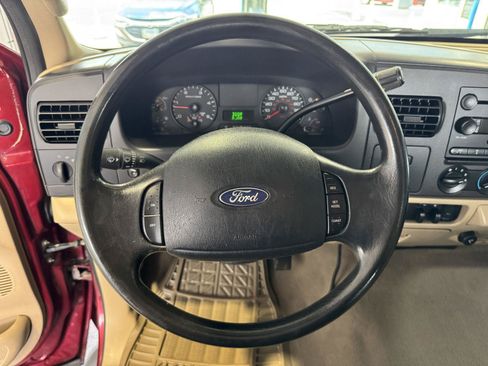 Used 2005 Ford F250 XL AWD/4WD image 17