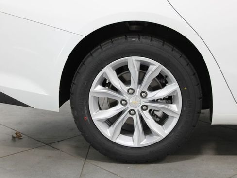 Used 2023 Chevrolet Malibu LT image 13