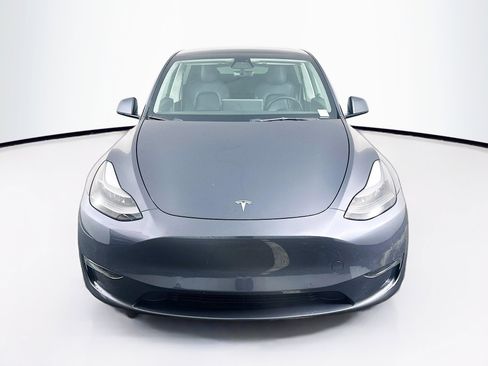 Used 2022 Tesla Model Y Performance image 2